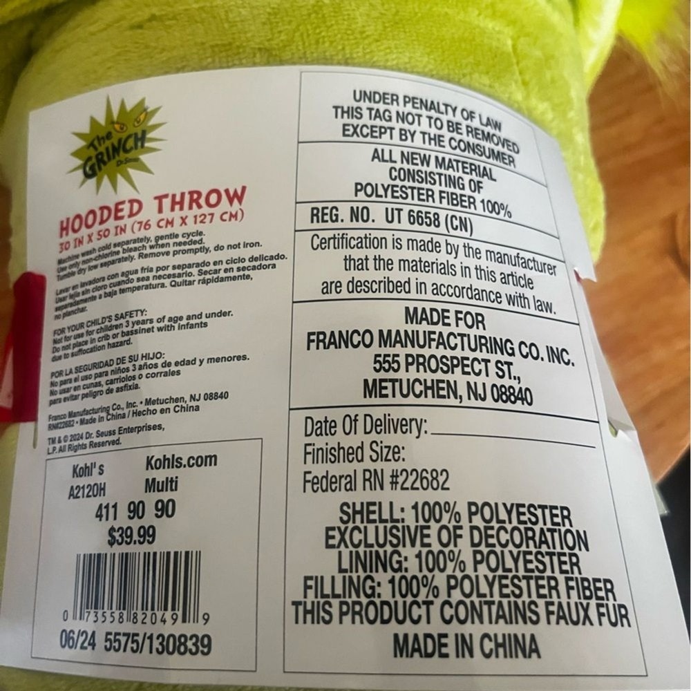 Dr. Seuss The Grinch Hooded Throw Blanket with Hand Pockets NEW - Picture 7 of 7